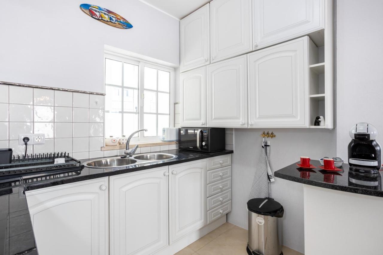 Newly Renovated 2 Bedroom Townhouse - Close To Salema Beach ภายนอก รูปภาพ
